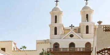 كنيسة المعلقة