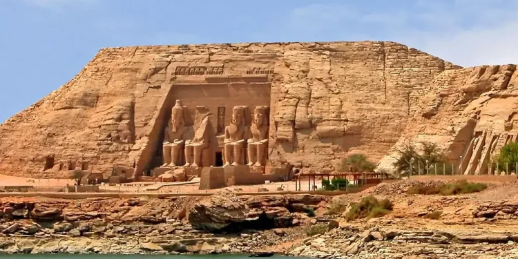 معبد أبو سمبل الأثري