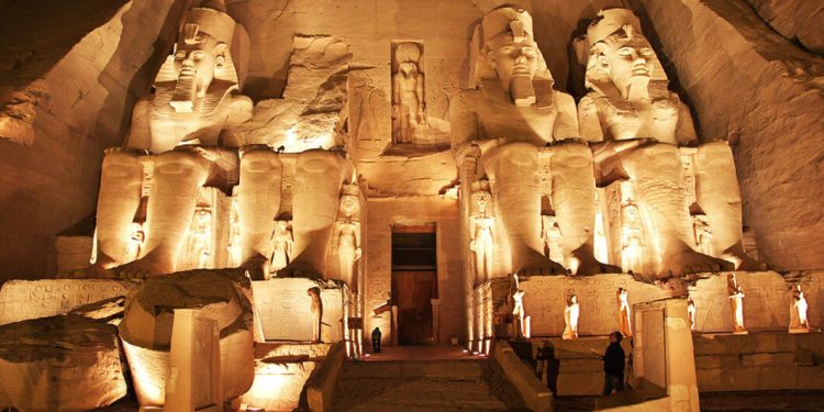 الاثار الفرعونية