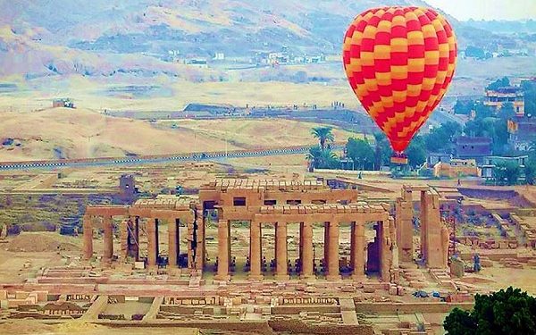 استكشاف مزارات الاقصر: رحلة ساحرة إلى التاريخ والحضارة المصرية القديمة