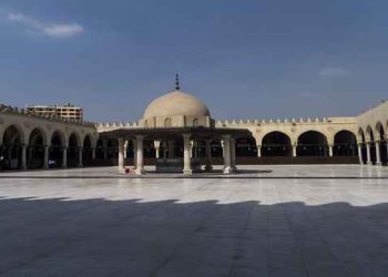 اول مسجد بني في مصر بعد الفتح الاسلامي