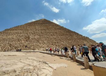 زيارة الأهرامات من الداخل