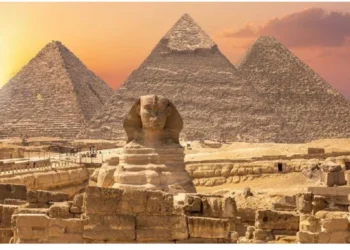 هل يختلف سعر تذكرة الأهرامات للاطفال مع اختلاف اعمارهم ؟